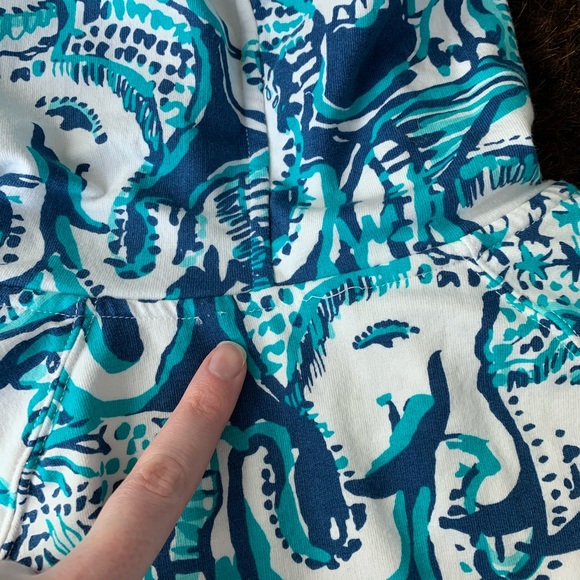 Lilly Pulitzer Keep On Trunkin Hooded Popover XS - Picture 5 of 8